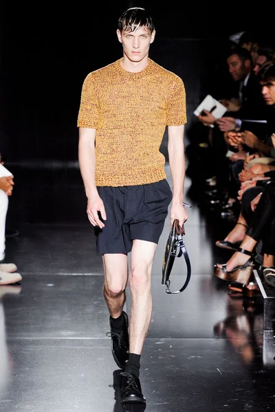 Look 23